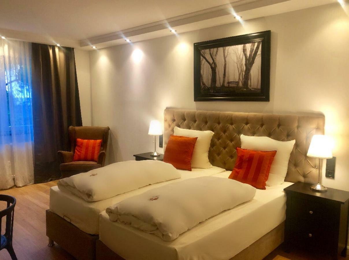 Ramor Garni Hotel