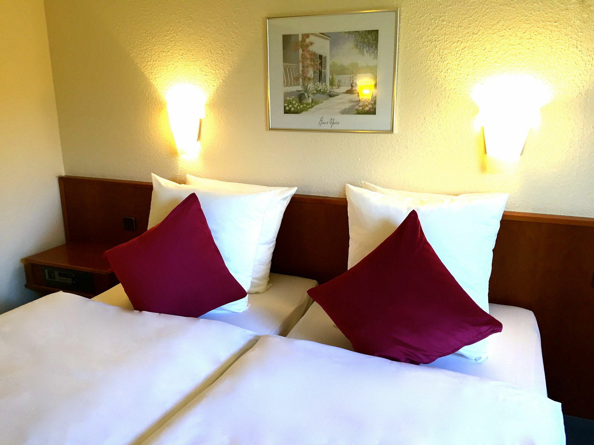 Ramor Garni Hotel 3*